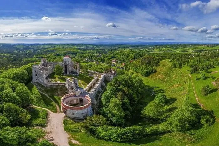 Framed Print : Trail of the Eagles Nests - Tenczyn Castle in Rudno Framed Print : Trail of the Eagles Nests - Tenczyn Castle in Rudno