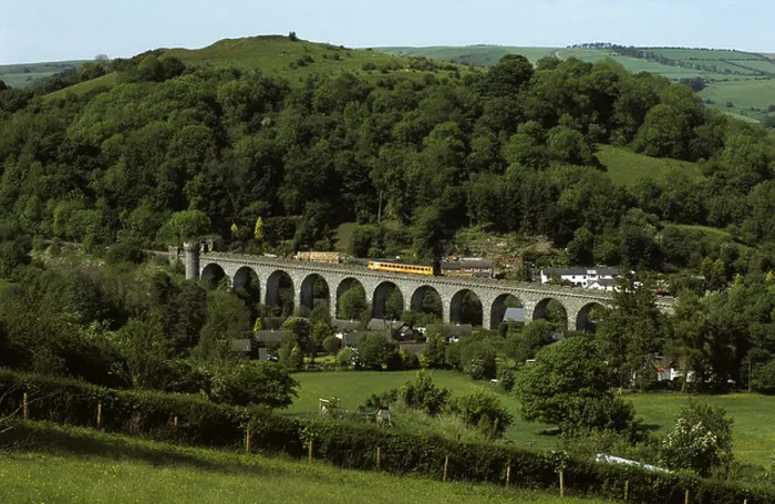 Framed Print : Train on Heart of Wales Line crossing Knucklas Viaduct, Powys, Wales, UK Framed Print : Train on Heart of Wales Line crossing Knucklas Viaduct, Powys, Wales, UK