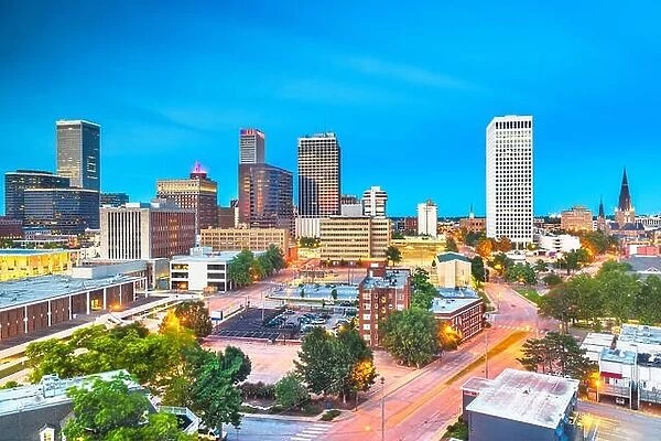 Tulsa, Oklahoma, USA downtown city skyline at twilight