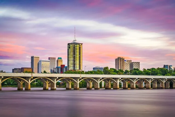 Framed Print : Tulsa, Oklahoma, USA downtown skyline on the Arkansas River at dusk Framed Print : Tulsa, Oklahoma, USA downtown skyline on the Arkansas River at dusk