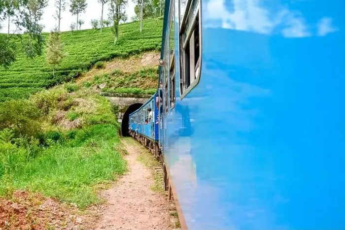 Framed Print : Udarata Manike's train passing by Bingeya Framed Print : Udarata Manike's train passing by Bingeya