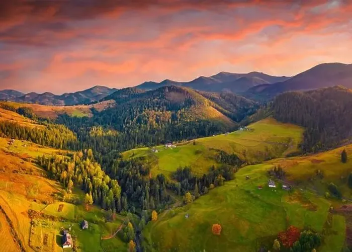 Framed Print : Unbelievable autumn view from flying drone of Dzembronya village Framed Print : Unbelievable autumn view from flying drone of Dzembronya village