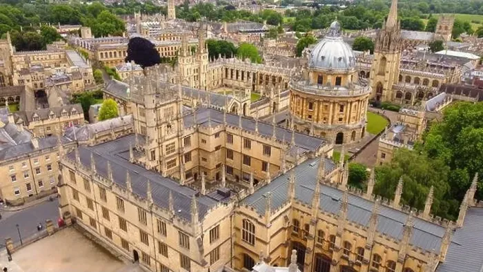 Framed Print : University of Oxford with Radcliffe Camera and St Mary the Vrigin church from above Framed Print : University of Oxford with Radcliffe Camera and St Mary the Vrigin church from above