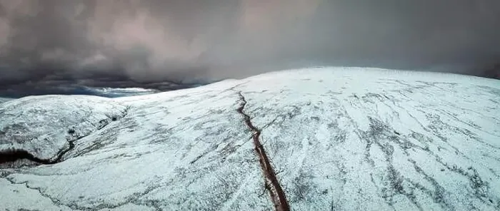 Framed Print : The much used route to the top of Penyfan in the Brecon Beacons, South Wales UK