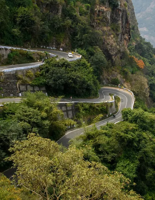 Framed Print : Valparai is a Taluk and hill station in the Coimbatore district of Tamil Nadu Framed Print : Valparai is a Taluk and hill station in the Coimbatore district of Tamil Nadu