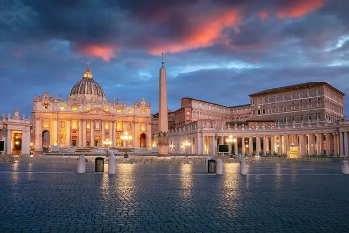Framed Print : Vatican City, Rome, Italy. Cityscape image of illuminated Saint Peter's Basilica and St. Peter's Square, Vatican City, Rome, Italy at sunrise Framed Print : Vatican City, Rome, Italy. Cityscape image of illuminated Saint Peter's Basilica and St. Peter's Square, Vatican City, Rome, Italy at sunrise