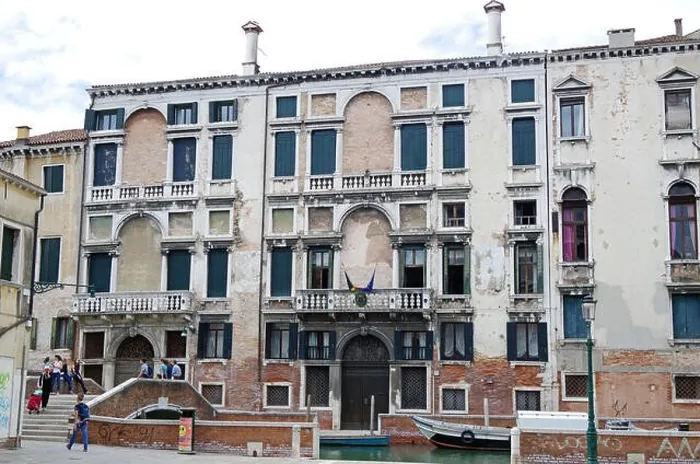 Framed Print : Venice Italy Palazzo Foscarini, Rio das Margarita Framed Print : Venice Italy Palazzo Foscarini, Rio das Margarita