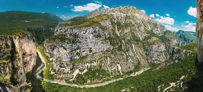 Framed Print : Verdon, France. Landscape of the Gorges Du Verdon in south-eastern France. Provence-Alpes-Cote d'Azur Framed Print : Verdon, France. Landscape of the Gorges Du Verdon in south-eastern France. Provence-Alpes-Cote d'Azur