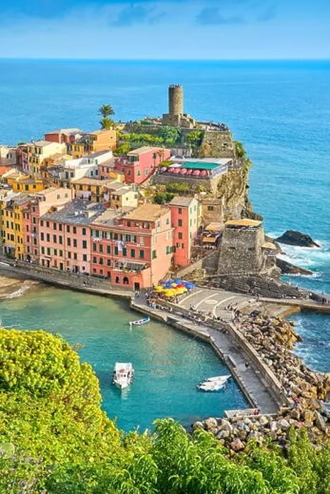 Framed Print : Vernazza, Cinque Terre National Park, Liguria, Italy, UNESCO Framed Print : Vernazza, Cinque Terre National Park, Liguria, Italy, UNESCO