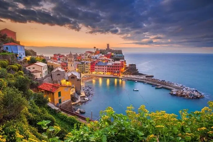 Framed Print : Vernazza, La Spezia, Liguria, Italy in the Cinque Terre region at dusk Framed Print : Vernazza, La Spezia, Liguria, Italy in the Cinque Terre region at dusk