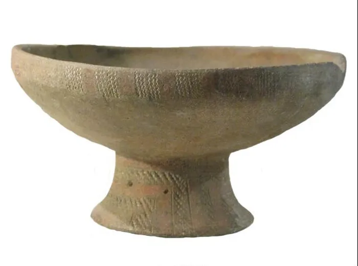 Framed Print : Vietnam: Pottery fruit bowl, Sa Huynh Culture Framed Print : Vietnam: Pottery fruit bowl, Sa Huynh Culture