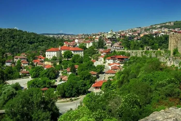 Framed Print : View of the city of Veliko Tarnovo. Bulgaria Framed Print : View of the city of Veliko Tarnovo. Bulgaria