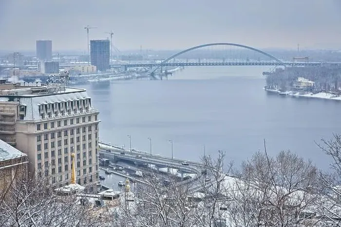 Framed Print : View of the Dnieper River from a glass bridge on a sunny winter day, Kiev, Ukraine Framed Print : View of the Dnieper River from a glass bridge on a sunny winter day, Kiev, Ukraine