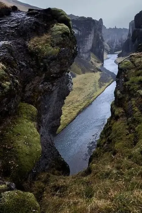Framed Print : View of the Fjadrargljufur canyon in Iceland Framed Print : View of the Fjadrargljufur canyon in Iceland