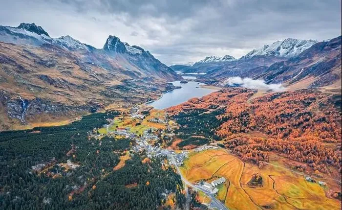 Framed Print : View from flying drone. Gloomy autumn view of Sils lake Framed Print : View from flying drone. Gloomy autumn view of Sils lake