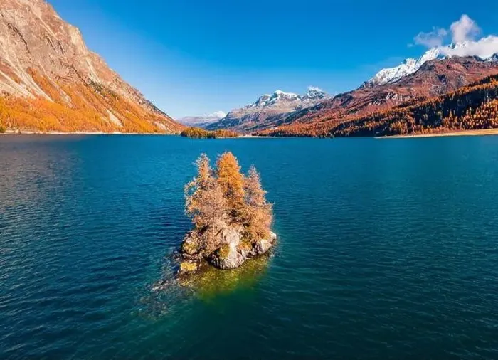 Framed Print : View from flying drone. Gorgeous morning view of Sils Lake (Silsersee) Framed Print : View from flying drone. Gorgeous morning view of Sils Lake (Silsersee)