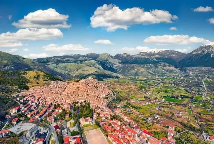 Framed Print : View from flying drone of Morano Calabro town Framed Print : View from flying drone of Morano Calabro town