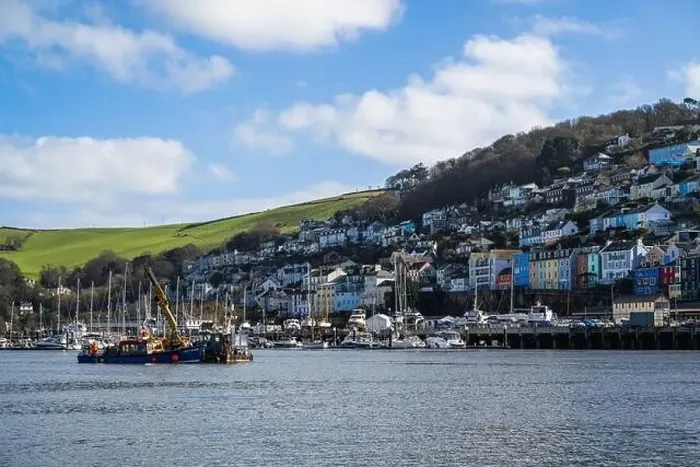 Framed Print : View of Kingswear from Dartmouth over River Dart, Devon, England, Europe Framed Print : View of Kingswear from Dartmouth over River Dart, Devon, England, Europe