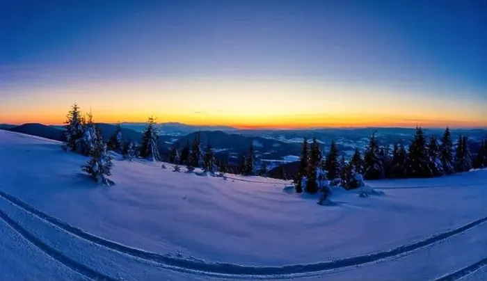 Framed Print : Top view of mesmerizing view of the ski slope Framed Print : Top view of mesmerizing view of the ski slope
