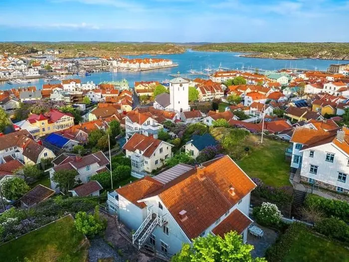 Framed Print : A view at the town of Marstrand, located in the municipality of Kungalv in southern Bohuslan, on the west coast Framed Print : A view at the town of Marstrand, located in the municipality of Kungalv in southern Bohuslan, on the west coast