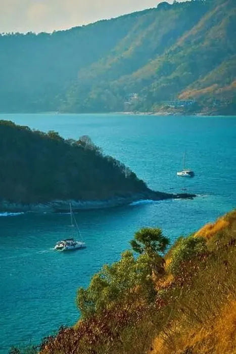 Framed Print : View of the tropical bay with yachts Framed Print : View of the tropical bay with yachts