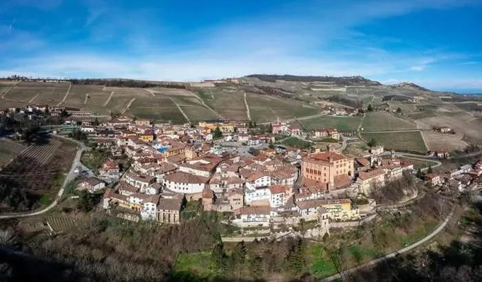Framed Print : A view of the village of Barolo and the surrounding vineyards in the Italian Piedmont Framed Print : A view of the village of Barolo and the surrounding vineyards in the Italian Piedmont