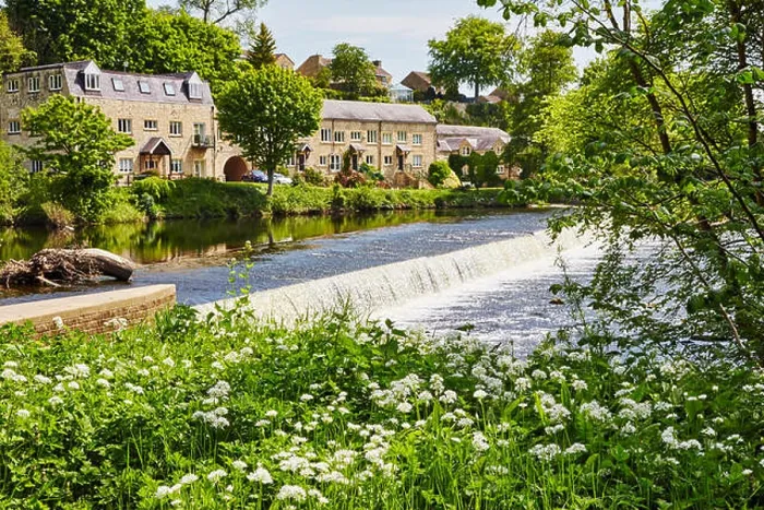 Framed Print : View of the weir on the River Wharfe at Boston Spa, West Yorkshire, England, UK Framed Print : View of the weir on the River Wharfe at Boston Spa, West Yorkshire, England, UK