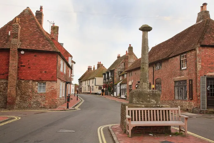 Framed Print : The village of Alfriston, East Sussex Framed Print : The village of Alfriston, East Sussex