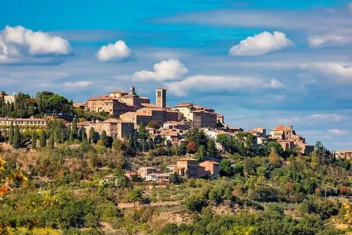Framed Print : Village of Montepulciano with wonderful architecture and houses Framed Print : Village of Montepulciano with wonderful architecture and houses
