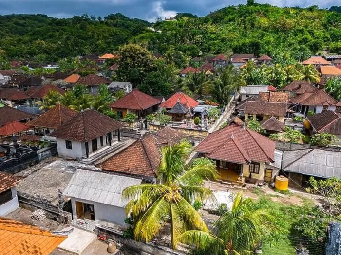Framed Print : Village of Pejukutan on Nusa Penida Island, in Klungkung Regency, Indonesia Framed Print : Village of Pejukutan on Nusa Penida Island, in Klungkung Regency, Indonesia