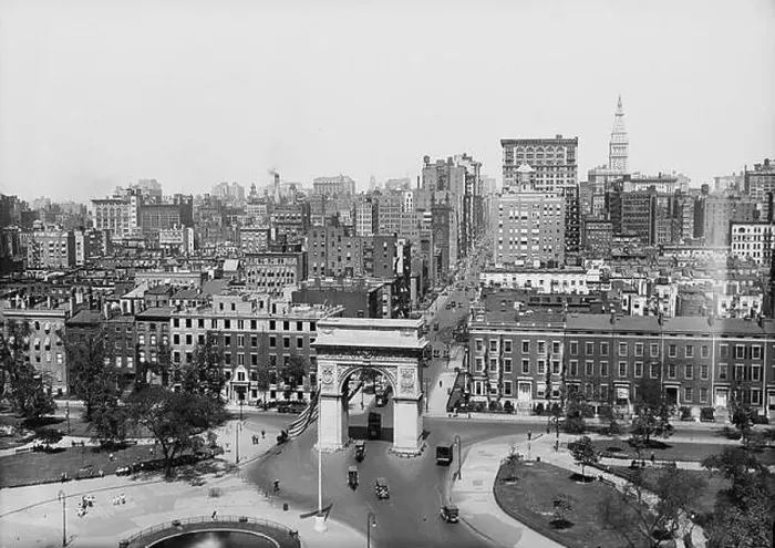 Framed Print : Washington Square, New York City 1900 Framed Print : Washington Square, New York City 1900