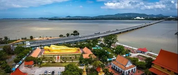 Framed Print : Wat Laem Pho temple with reclining golden Buddha in Songkhla, Thailand Framed Print : Wat Laem Pho temple with reclining golden Buddha in Songkhla, Thailand