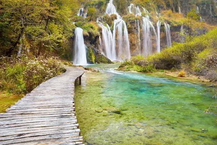 Framed Print : Waterfalls in Plitvice Lakes National Park, Croatia, UNESCO Framed Print : Waterfalls in Plitvice Lakes National Park, Croatia, UNESCO