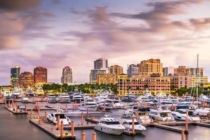 Framed Print : West Palm Beach, Florida, USA downtown skyline on the Intracoastal Waterway at dusk Framed Print : West Palm Beach, Florida, USA downtown skyline on the Intracoastal Waterway at dusk
