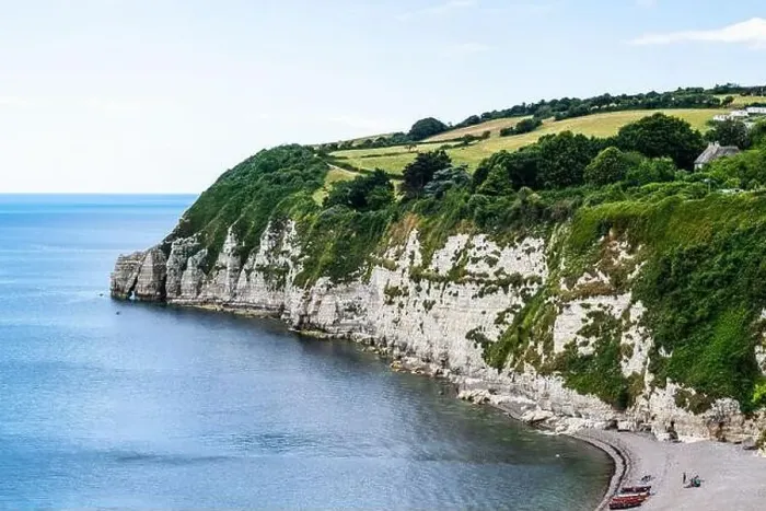Framed Print : White Cliffs and Beer Beach, Jurassic Coast, Beer Village, Seaton, Devon, England Framed Print : White Cliffs and Beer Beach, Jurassic Coast, Beer Village, Seaton, Devon, England