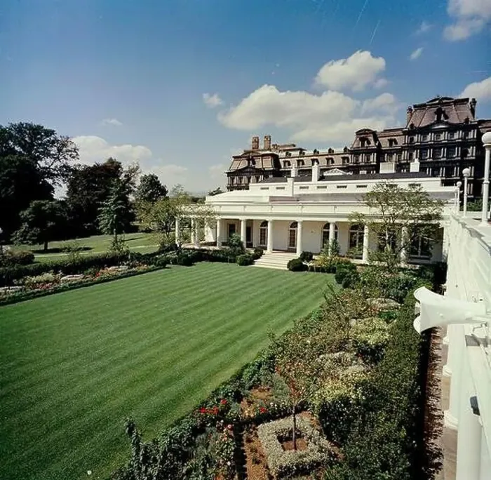 Framed Print : The White House Rose Garden, August 24 Framed Print : The White House Rose Garden, August 24