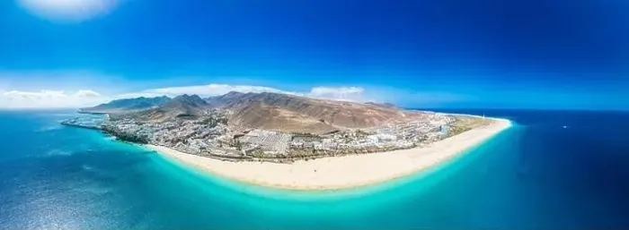 Framed Print : White sandy beach and blue water in Morro Jable, south of Fuerteventura, Canary islands, Spain Framed Print : White sandy beach and blue water in Morro Jable, south of Fuerteventura, Canary islands, Spain