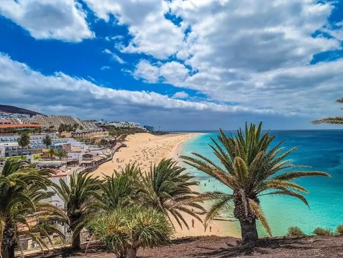 Framed Print : White sandy beach and blue water in Morro Jable, south of Fuerteventura, Canary islands, Spain Framed Print : White sandy beach and blue water in Morro Jable, south of Fuerteventura, Canary islands, Spain
