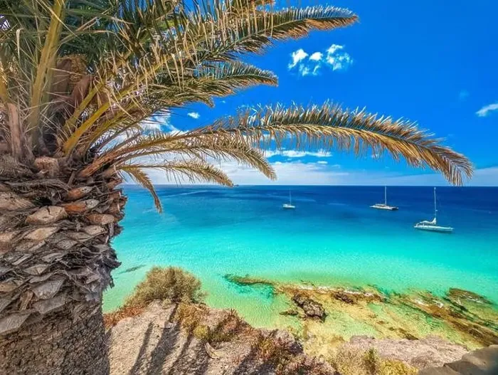 Framed Print : White sandy beach and blue water in Morro Jable, south of Fuerteventura, Canary islands, Spain Framed Print : White sandy beach and blue water in Morro Jable, south of Fuerteventura, Canary islands, Spain