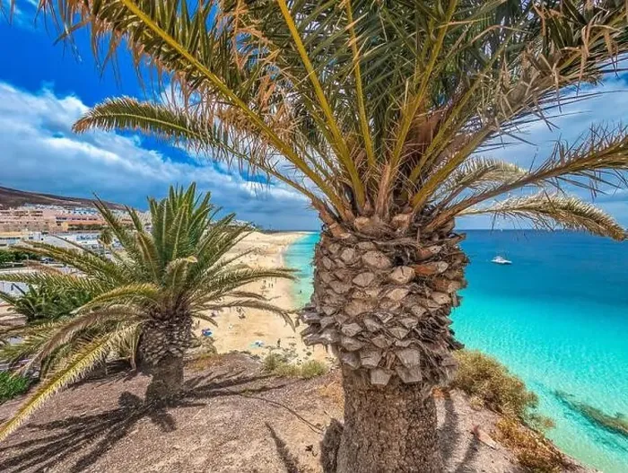 Framed Print : White sandy beach and blue water in Morro Jable, south of Fuerteventura, Canary islands, Spain Framed Print : White sandy beach and blue water in Morro Jable, south of Fuerteventura, Canary islands, Spain