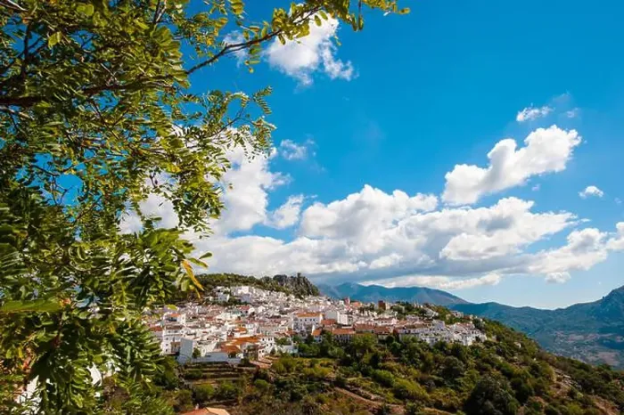 Framed Print : The white village of Gaucin, Malaga Province, Andalucia, Spain Framed Print : The white village of Gaucin, Malaga Province, Andalucia, Spain