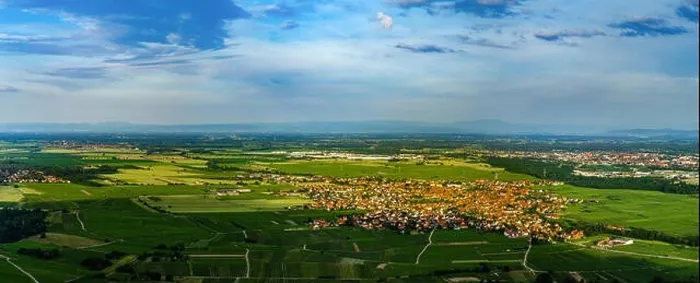 Framed Print : Wide aerial high resolution panoramic view of sunset over the green valley of vineyards, Alsace, France