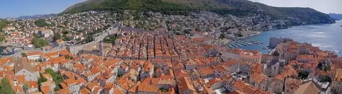 Framed Print : Wide aerial panorama of the Dubrovnik old town Framed Print : Wide aerial panorama of the Dubrovnik old town