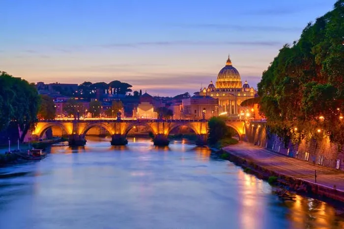 Framed Print : Wonderful view of St Peter Cathedral, Rome, Italy. Sunset light Framed Print : Wonderful view of St Peter Cathedral, Rome, Italy. Sunset light