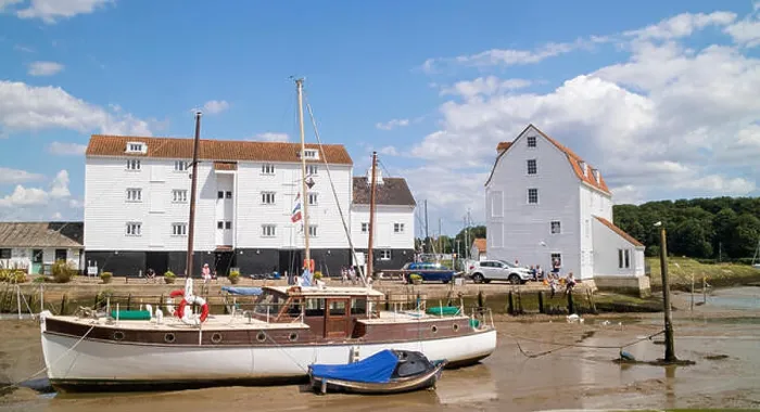 Framed Print : Woodbridge harbour and Tide Mill on the River Deben, Suffolk, East Anglia, England, UK Framed Print : Woodbridge harbour and Tide Mill on the River Deben, Suffolk, East Anglia, England, UK