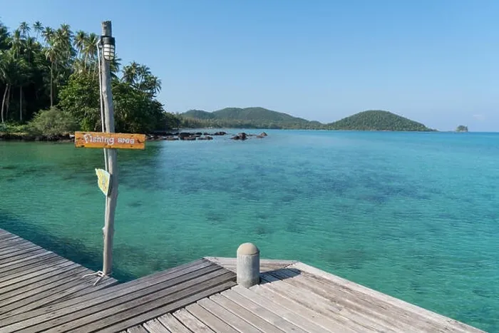 Framed Print : Wooden pier with summer blue sea and sky background in Phuket, Thailand. Summer, Vacation, Travel and Holiday concept Framed Print : Wooden pier with summer blue sea and sky background in Phuket, Thailand. Summer, Vacation, Travel and Holiday concept