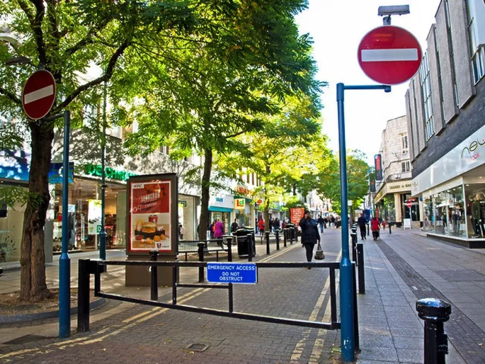 Framed Print : Woolwich Town Centre, London, England, United Kingdom Framed Print : Woolwich Town Centre, London, England, United Kingdom