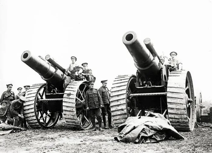 Framed Print : World War One, WWI, Western Front - Two gigantic guns used on German troops, France, artillery Framed Print : World War One, WWI, Western Front - Two gigantic guns used on German troops, France, artillery