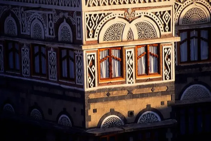 Framed Print : YEMEN, SANA'A, OLD TOWN, LOCAL HOUSE, DETAIL OF WINDOWS Framed Print : YEMEN, SANA'A, OLD TOWN, LOCAL HOUSE, DETAIL OF WINDOWS