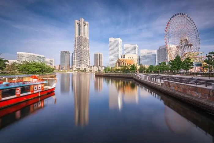 Framed Print : Yokohama, Japan cityscape at Minato-Mirai waterfront in the daytime Framed Print : Yokohama, Japan cityscape at Minato-Mirai waterfront in the daytime